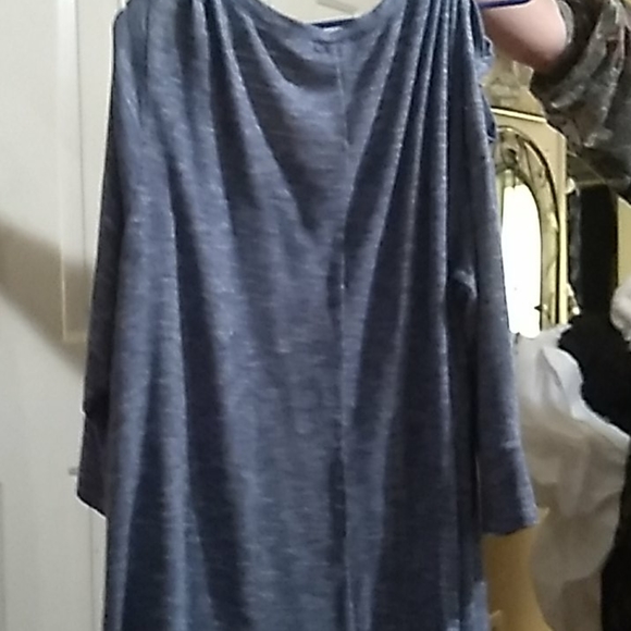 Shirt - Picture 2 of 3